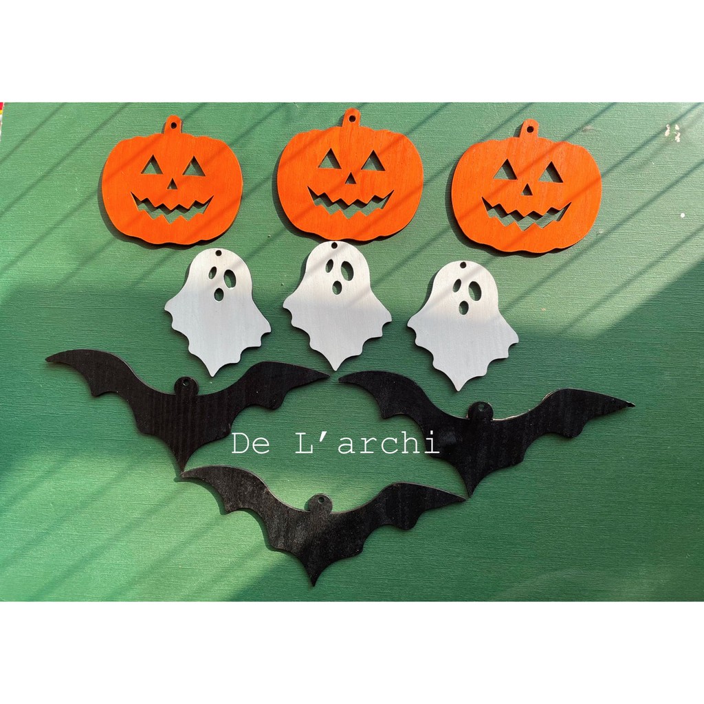 Set trang trí Halloween bằng gỗ đã tô màu hoàn thiện