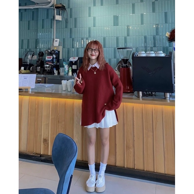 SET ĐẦM SƠ MI XẾP LI TAY DÀI + ÁO SWEATER ĐỎ XẺ TÀ