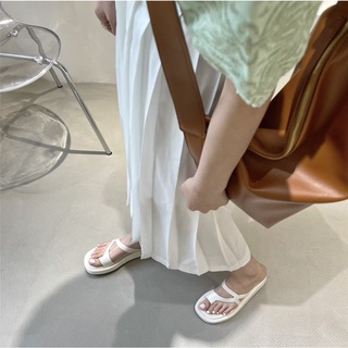 Sandal sỏ ngón siêu nhẹ