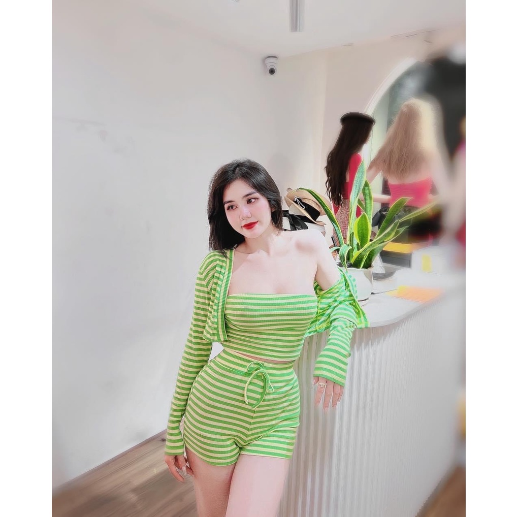 Set Quần Đùi Sọc Xanh Ba Món