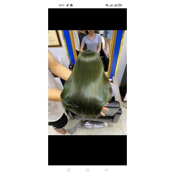 Mầu nhuộm cân bằng phủ bạc chocolate hương thơm phủ bạc tốt. chỉ cần pha mầu và oxi và nhuộm.mùi thơm cafe