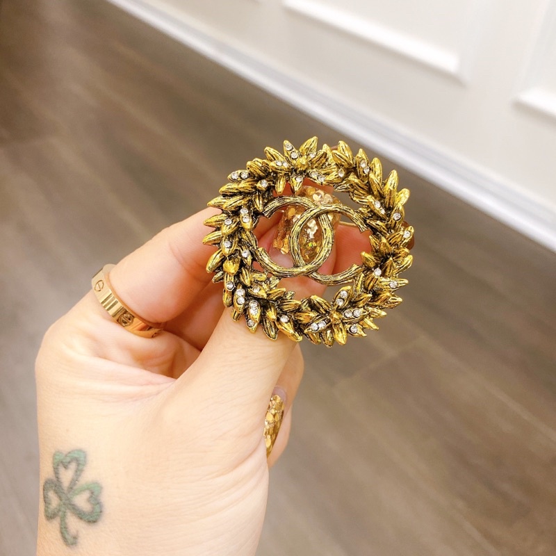 tang cài áo đính đá ghim cài full đá