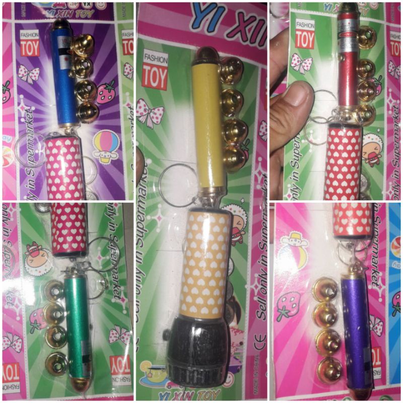 Sét 2 cái móc khóa đèn pin_lazer mini bằng nhựa kèm pin và phụ kiện(không đổi hình như xưa)