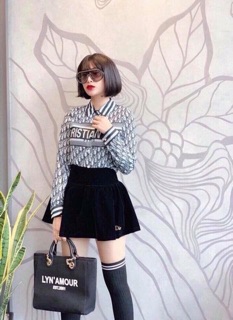 Chân váy nhung