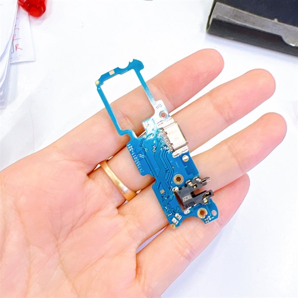 Cụm sạc Realme 6 Pro