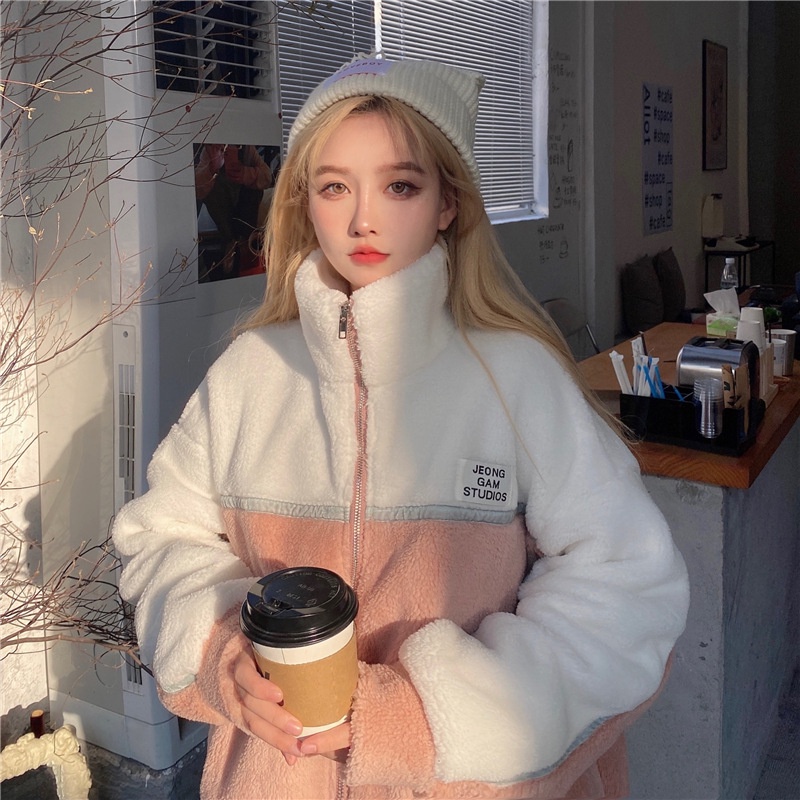 Áo Khoác Nữ Lông Cừu In Logo JEONG Hồng Trắng - Áo Lông Nữ Phong Cách Hàn Quốc Ulzzang | BigBuy360 - bigbuy360.vn