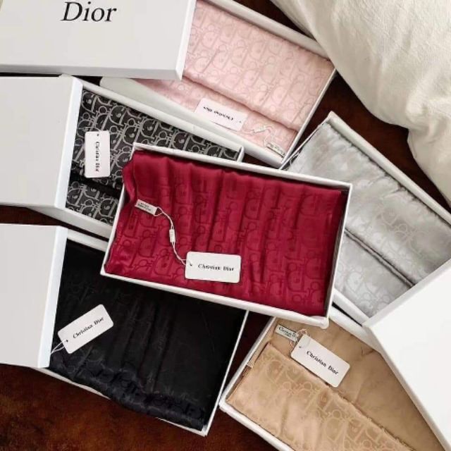 Khăn quàng cổ