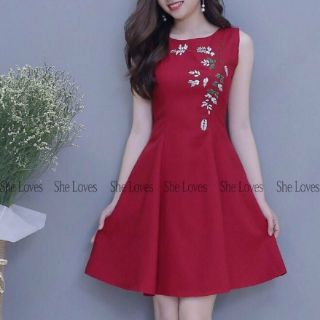 ĐẦM XOÈ SÁT NÁCH THÊU HOA