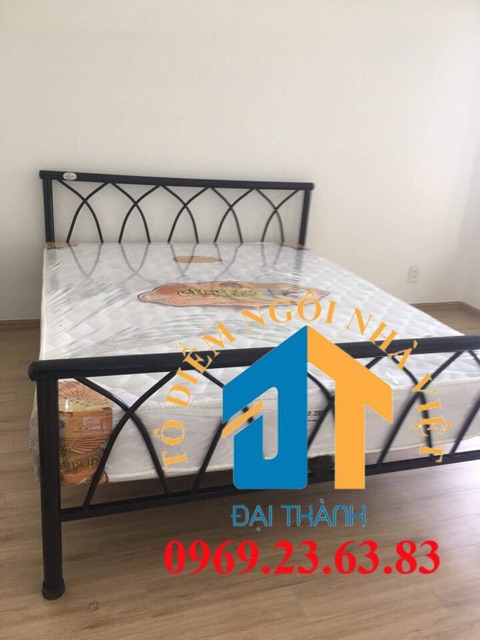 Giường sắt 1m6 đen đại thành 2 ngừoi nằm | BigBuy360 - bigbuy360.vn