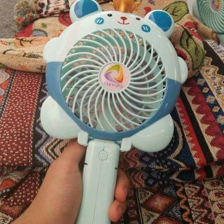 Quạt tích điện mini
