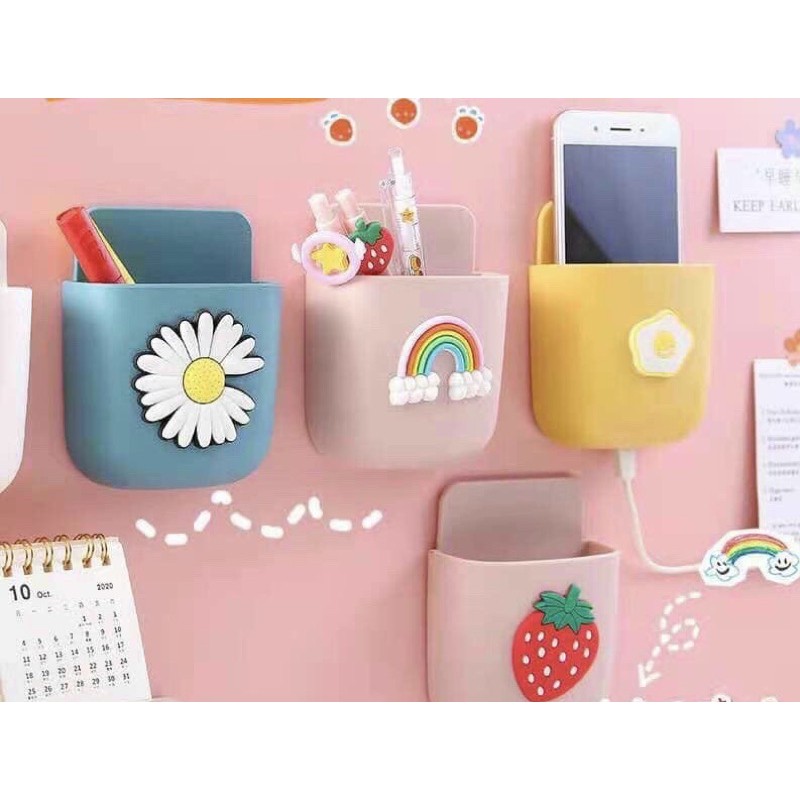 Ống cắm điều khiển dán tường hình ngộ nghĩnh