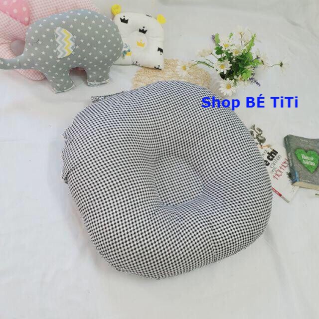 Gối chống trào ngược cho bé Gối Tập Ngồi Cho Bé Vỏ gối:100% cotton Lụa [ Tặng kèm gối nhỏ ]