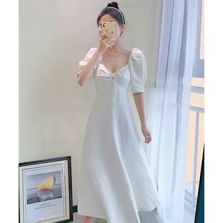 Đầm váy freesize trắng xoắn cổ form dài