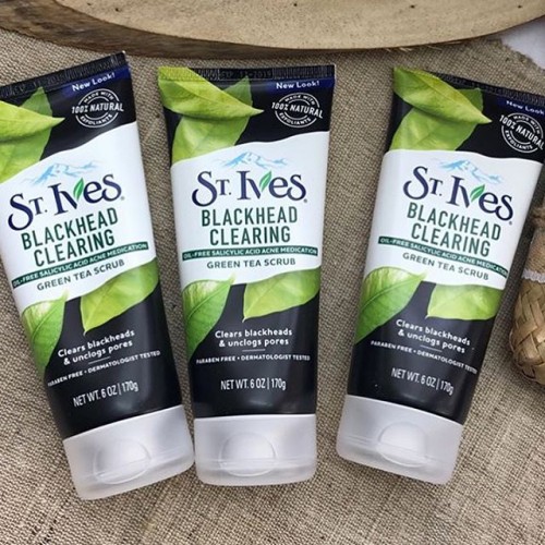 Sữa Rửa Mặt Tẩy Tế Bào Chết St.Ives Blackhead Clearing Scrub Green Tea 170ML (Trà Xanh Làm Giảm Mụn Đầu Đen)