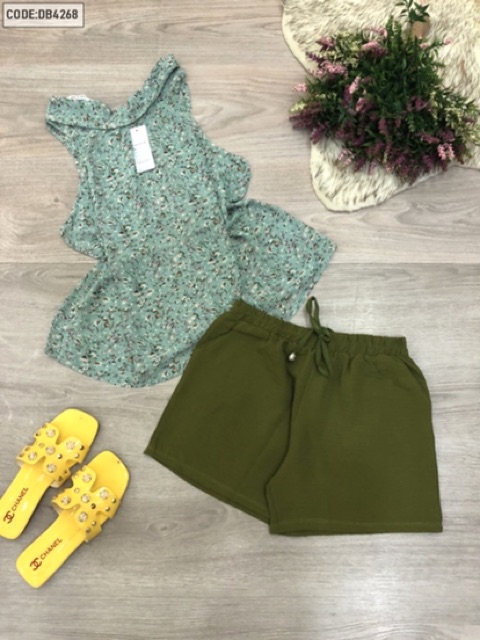 Set bộ đồ nữ cổ yếm áo voan quần đũi | BigBuy360 - bigbuy360.vn