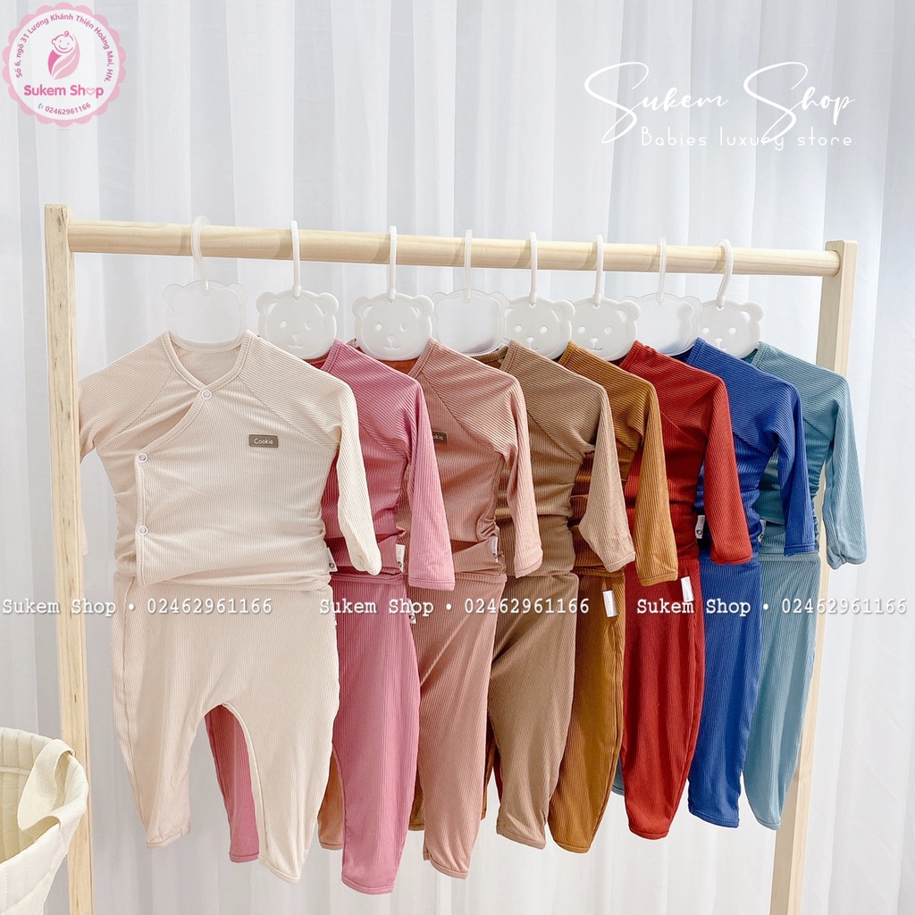 Bộ cài lệch quần cạp bo Cookie cotton mềm,mát cho bé sơ sinh