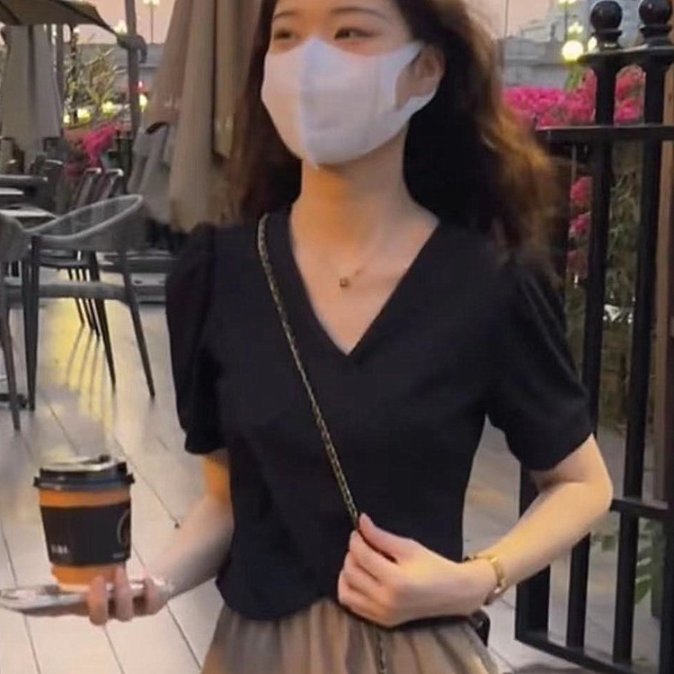 Áo Thun Tay Ngắn Cổ Chữ V Thời Trang Mùa Hè Sành Điệu Cho Nữ