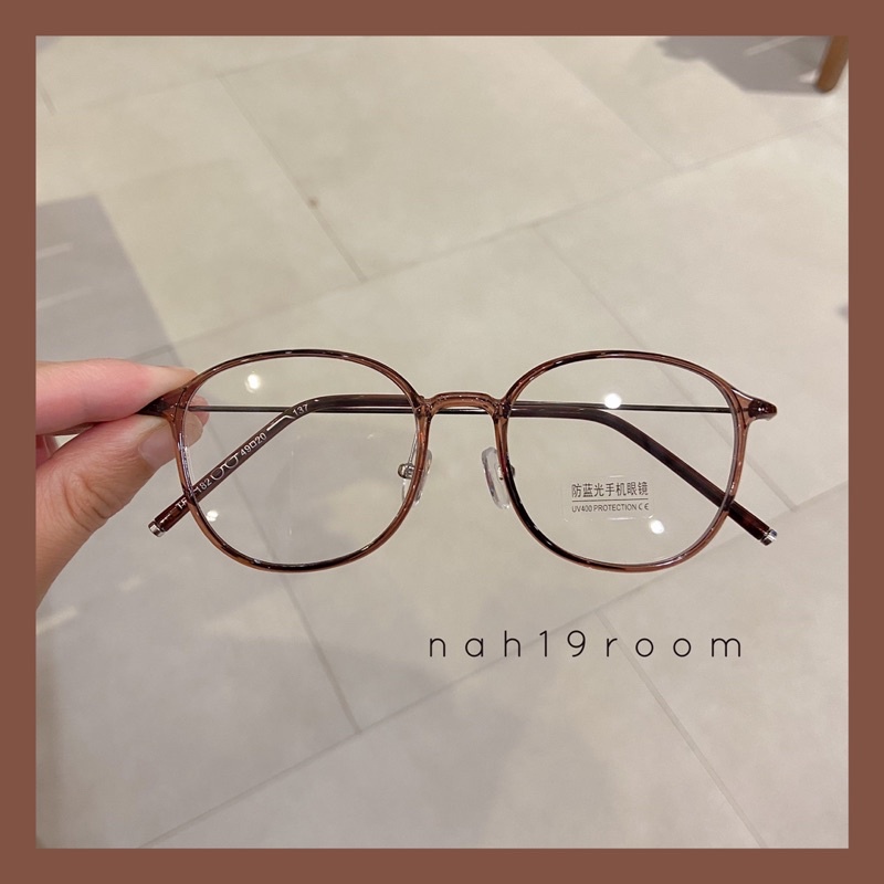 Kính mắt không độ mắt vuông gọng kim loại mảnh 9719