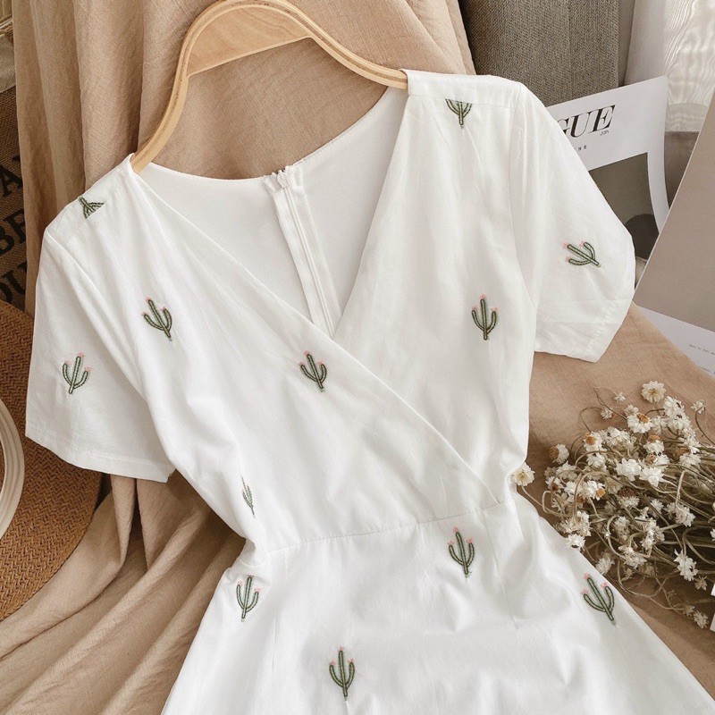 Đầm thêu xương rồng trắng cổ V, đầm trễ vai, đầm 2 dây midi xoè (thêm đen, vàng) | BigBuy360 - bigbuy360.vn