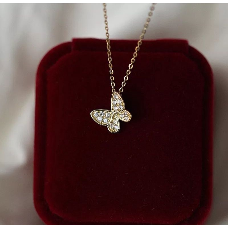 Vòng cổ trang sức mặt hình bướm đinh đá