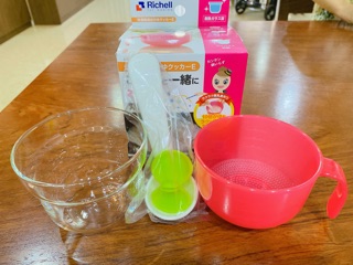 Cốc nấu cháo trong nồi cơm điện Richell