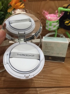 PHẤN NƯỚC KIỀM DẦU SỈ 79K