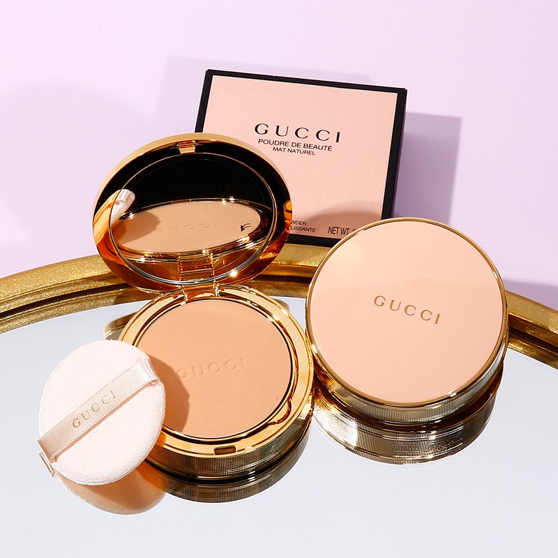 Phấn nén Gucci Poudre De Beaute Mat Naturel Tone 01