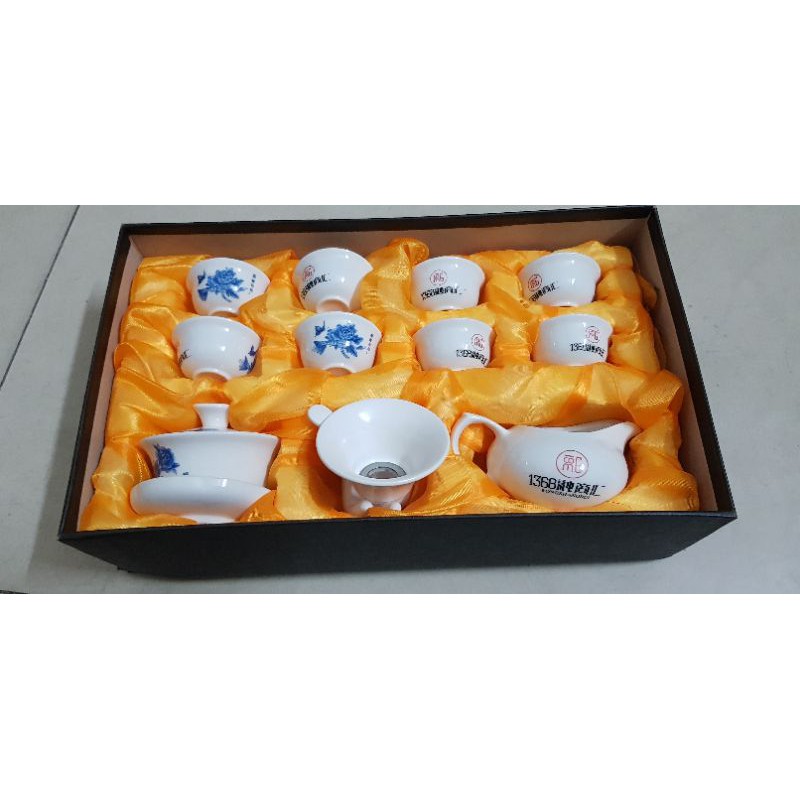 BỘ ẤM TRÀ MEN