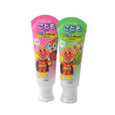 Kem đánh răng Lion Nhật Bản
