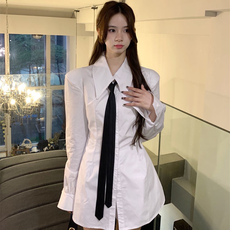 Áo sơ mi tay dài hở lưng/ quần short cột dây thời trang mùa hè 2022 dành cho nữ