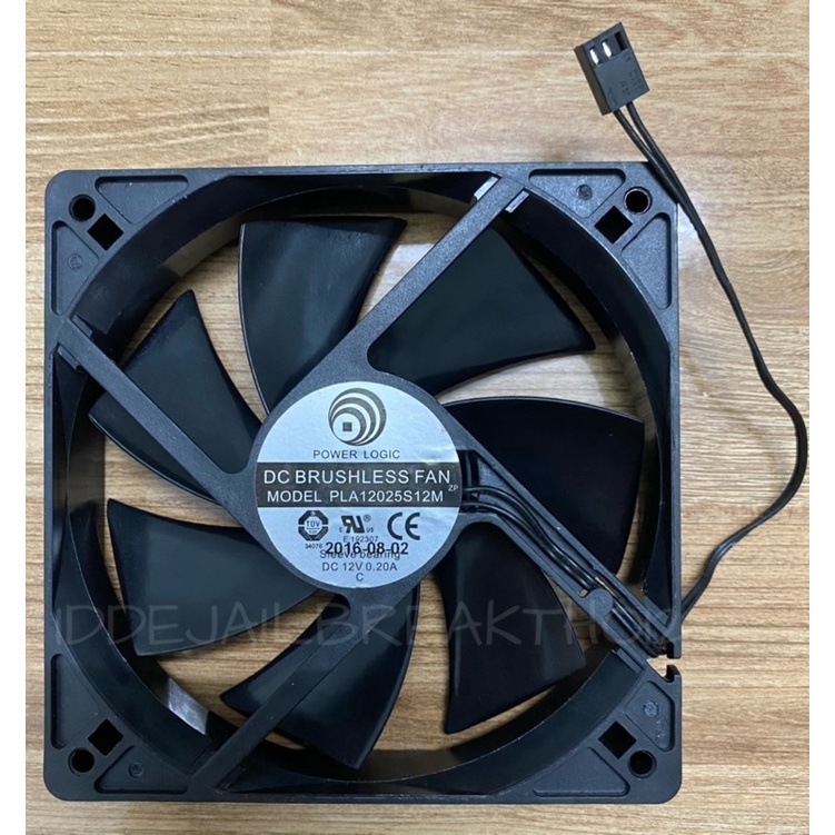 Quạt tản nhiệt Fan case 12CM tốc 2200rpm tháo rời VGA 1080Ti SC2 Hybrid