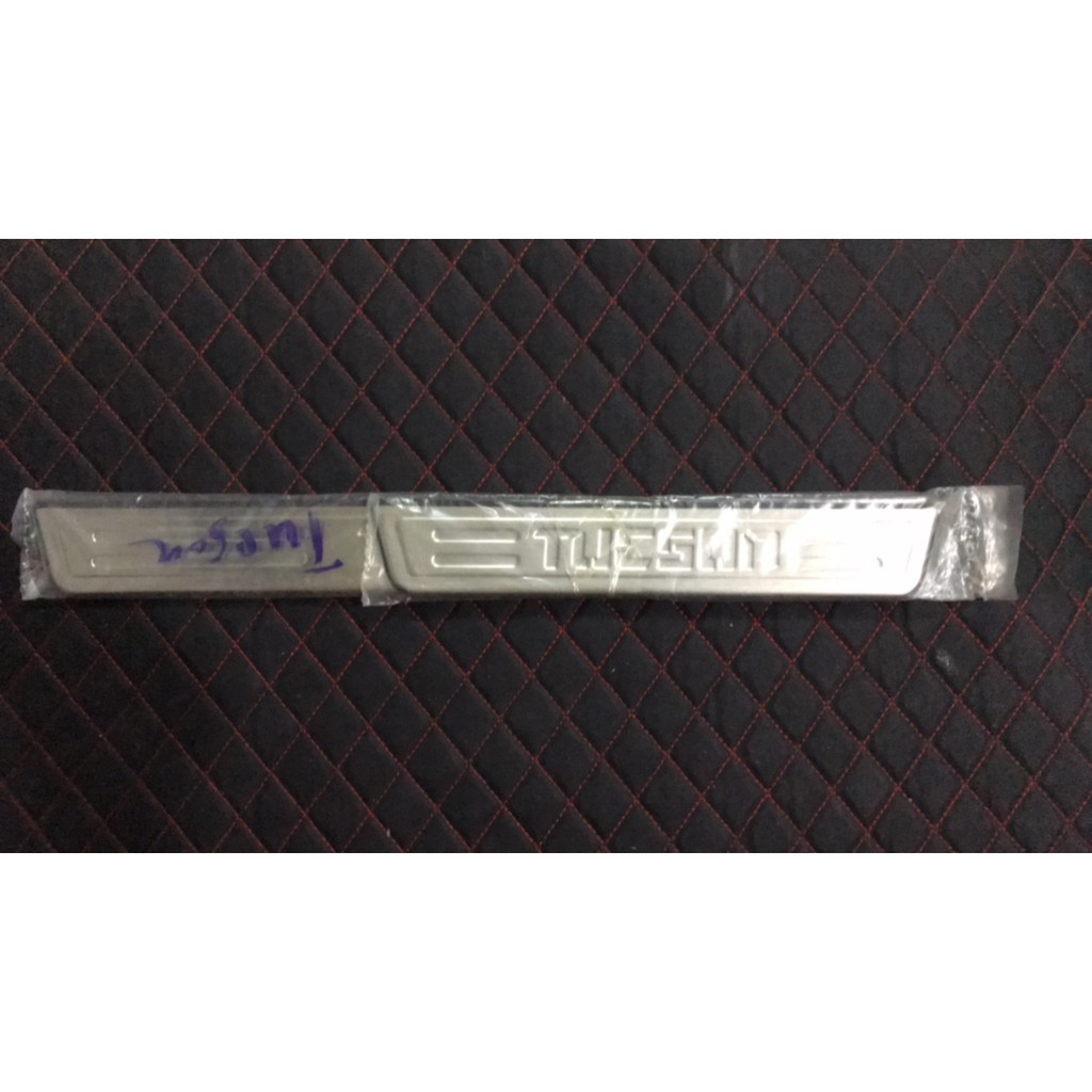 ỐP BẬC BƯỚC CHÂN NGOÀI HYUNDAI TUCSON/ 1 bộ 4 cái