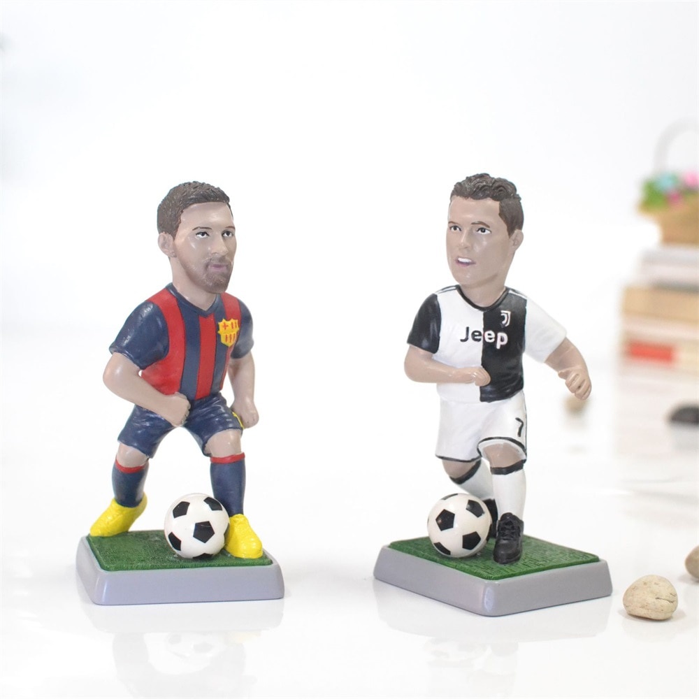 Mô hình cầu thủ bóng đá Ronaldo Messi bằng nhựa Resin trang trí bàn làm việc