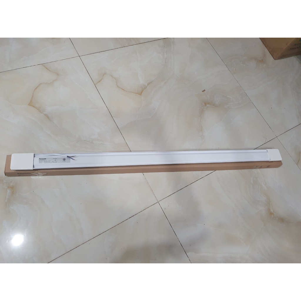 Đèn led bán nguyệt 36W Panasonic NNFC5009688/NNFC5009188