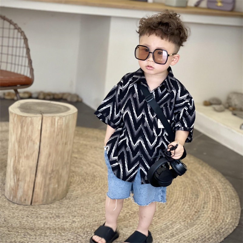 Áo Thun Tay Ngắn Họa Tiết Sọc Kiểu Dáng Đơn Giản Thời Trang Dành Cho Bé Từ 1-8 Tuổi