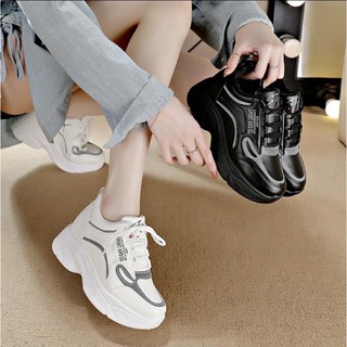] Giày thể thao nâng đế