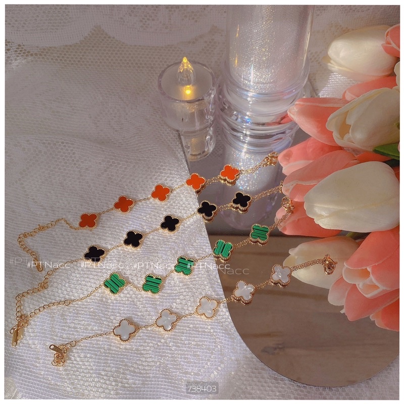 Lắc tay titan cỏ 4 lá màu đen mini đơn giản, mang hằng ngày không đen