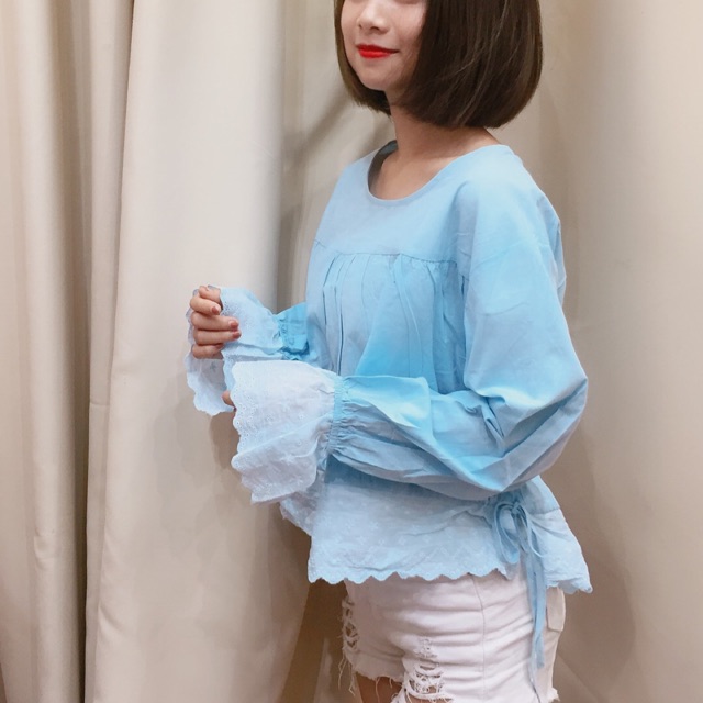 Áo thun tay dài tay pha ren