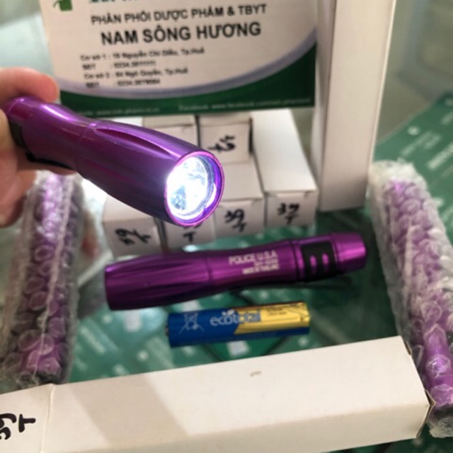 Đèn bút pin đèn pin dạng bút khám bệnh Tai Mũi Họng cho bác sĩ ánh sáng trắng siêu rẻ Thái lan