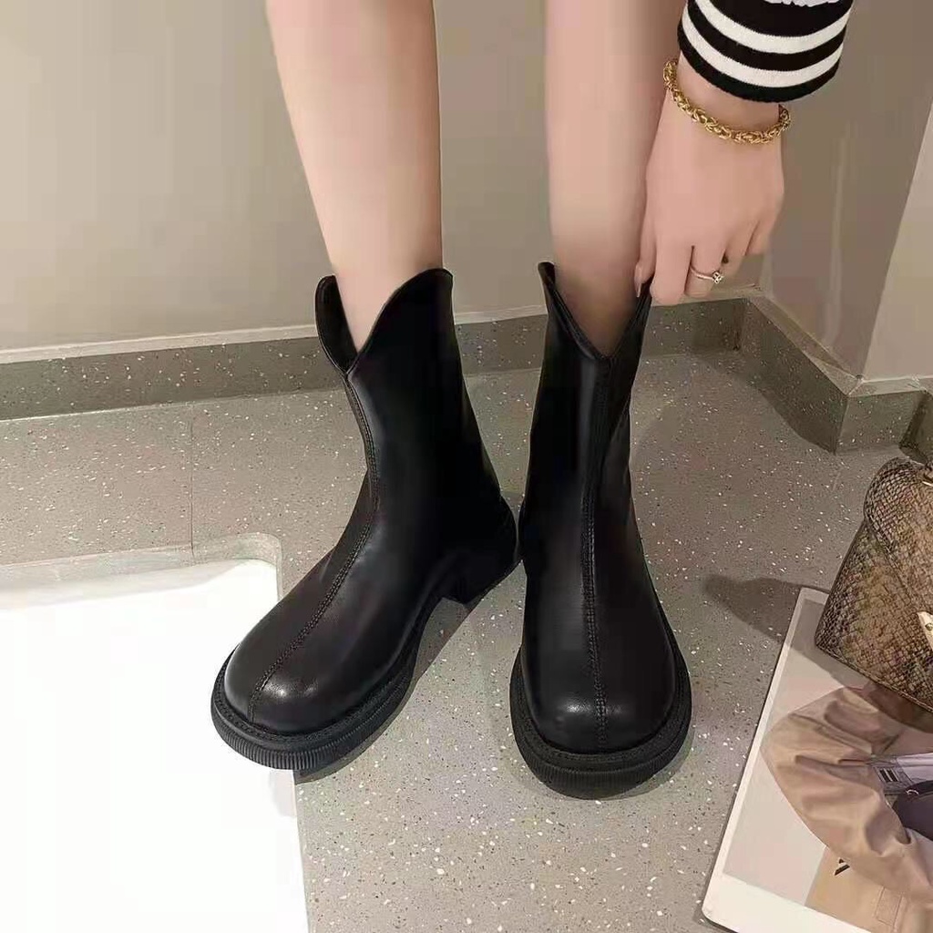 [HÀNG ĐANG VỀ] Giày bốt martin cổ vát V style ullzang B010