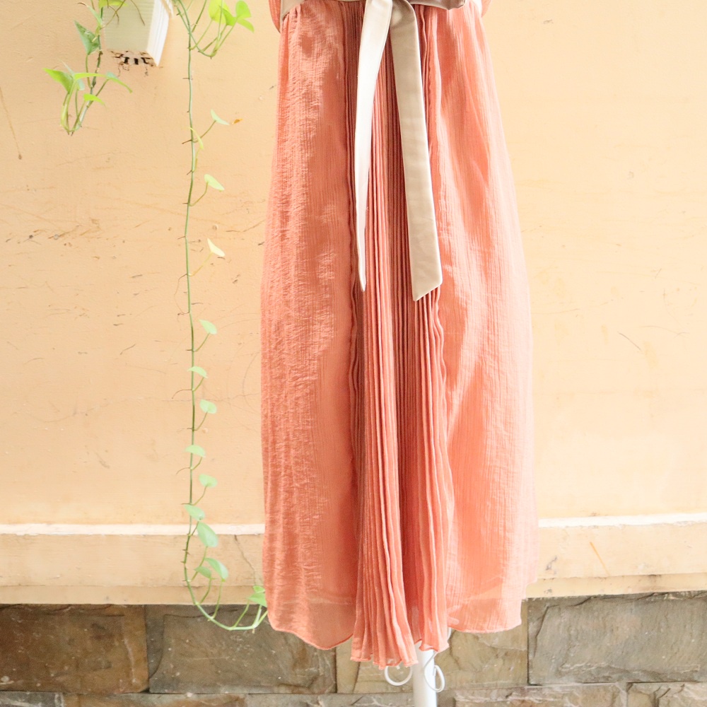 Đầm kiểu 2 dây