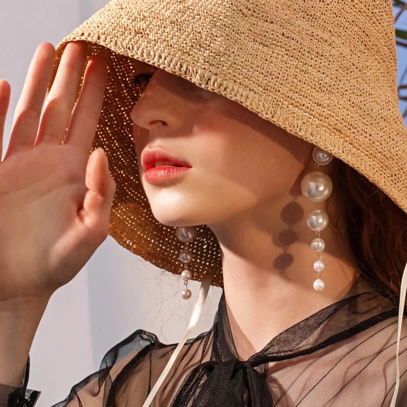 Đôi Khuyên Tai Dài Đính Ngọc Trai Thời Trang Cho Nữ