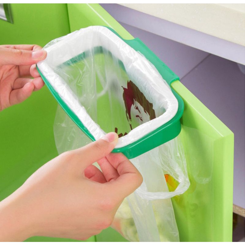 Giỏ đựng rác treo tủ bêp,,,
