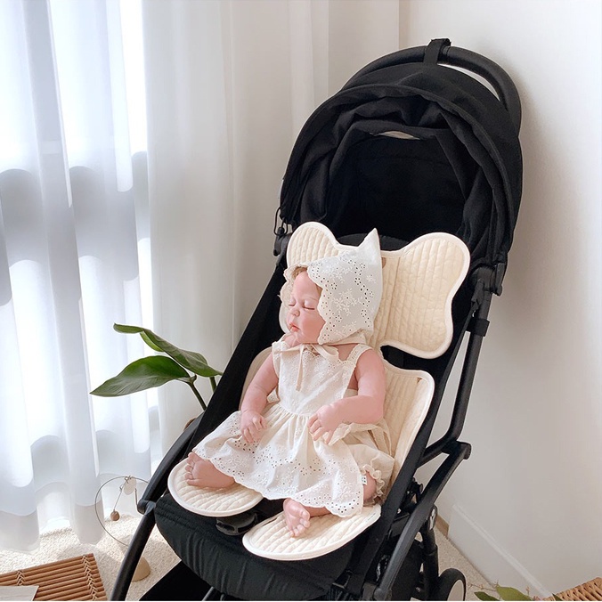 Tấm thảm lót xe chất cotton họa tiết hình thêu thông thoáng cho bé HolaKids Decor