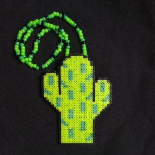 Vòng perler Xương rồng 120K - vòng kandi - phụ kiện rave DJ EDM festival raver