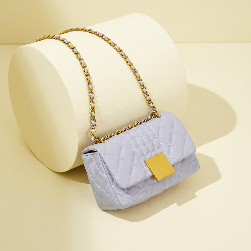 Túi Xách Đeo Chéo Đính Đá Phối Dây Xích Thời Trang Dành Cho Nữ