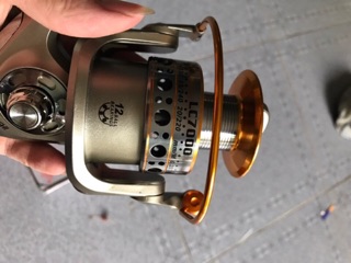 Máy câu cá yumoshi lc 3000-7000