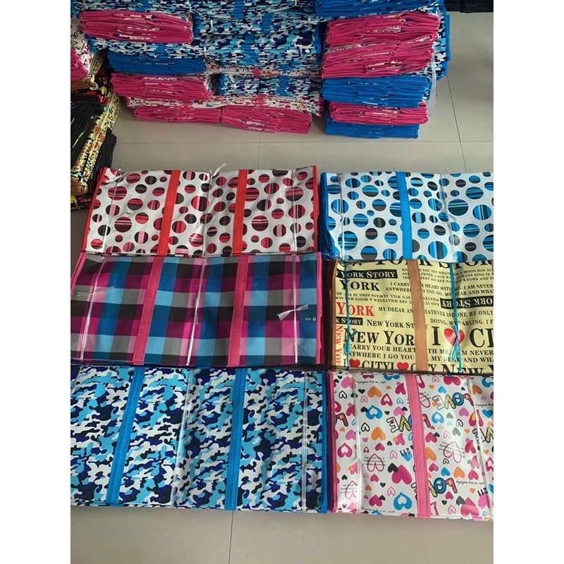 [XẢ KHO FREE SHIP] Túi Bạt Dứa Đựng Đồ xách tay Có Dây Kéo Đựng Quần Áo chăn màn, Mỹ phẩm chống nước( có nhiều kích cỡ )