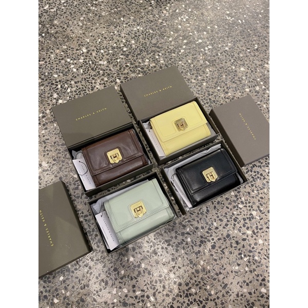 Ví chữ C kèm dây đeo chéo full hộp cực xinh