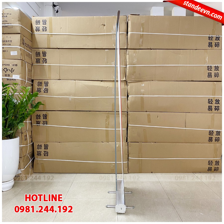 Standee cuốn nhôm giá rẻ, giá cuốn nhôm 0.6x1.6m - Standee 3H